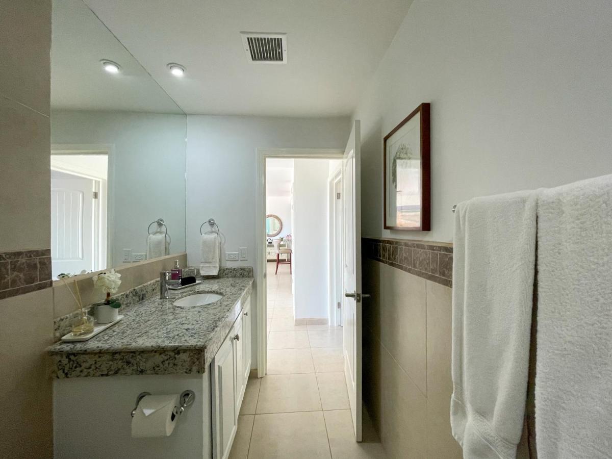 Modern Ocean View Condo With Pools & Gym ปูแอร์โตเปญาสโก ภายนอก รูปภาพ